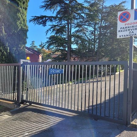 Apartma Zusterna Za Bazenom Κόπερ Εξωτερικό φωτογραφία