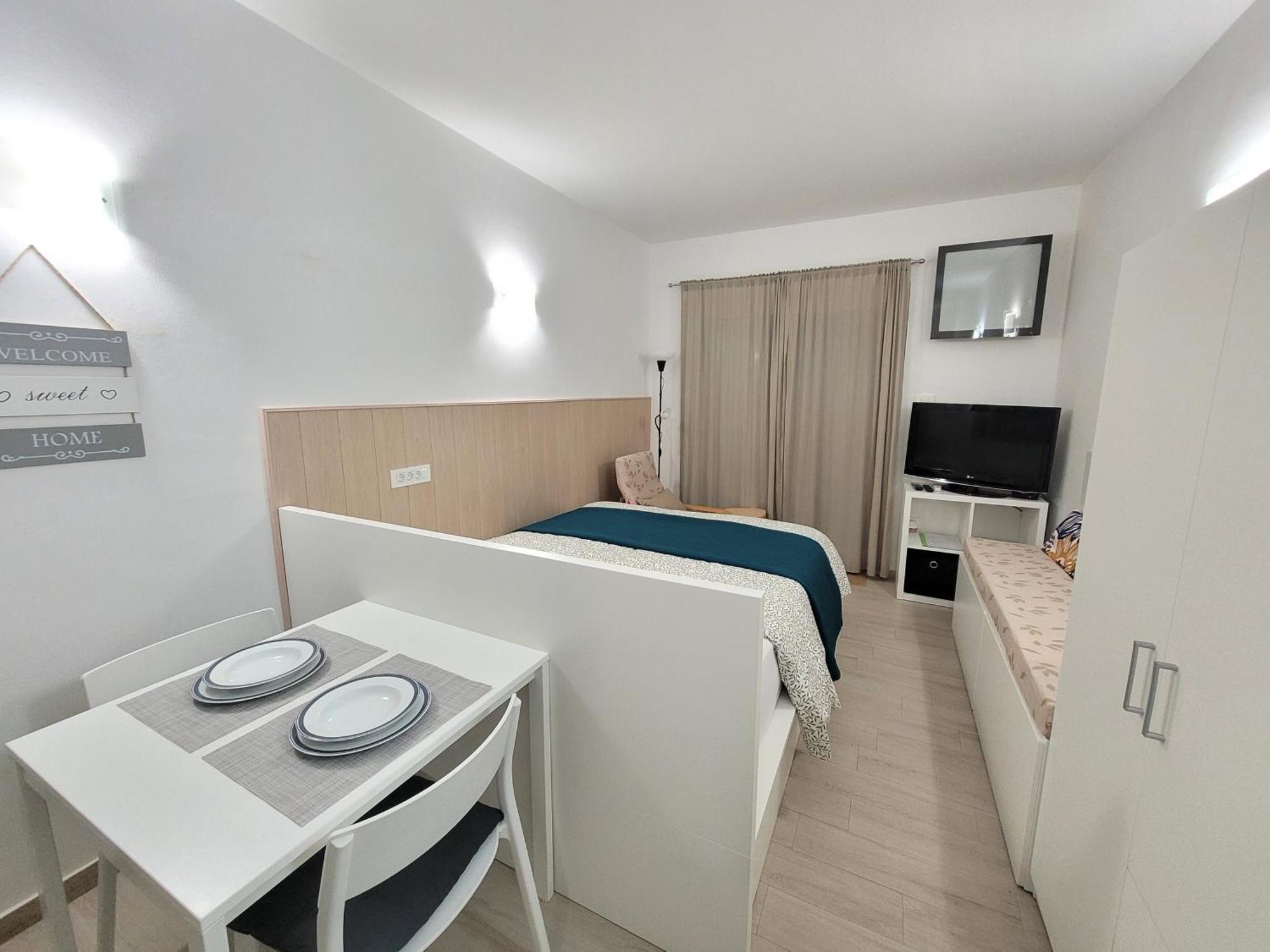 Apartma Zusterna Za Bazenom Κόπερ Εξωτερικό φωτογραφία